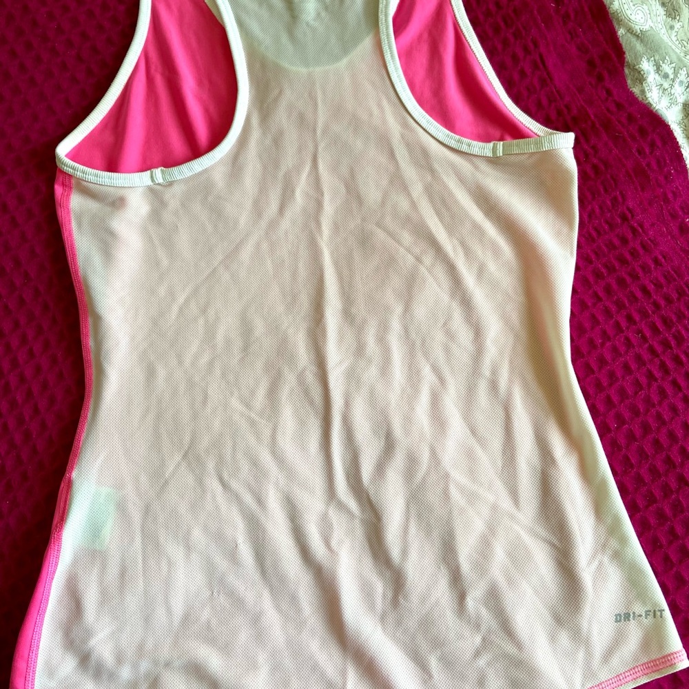 Nike Dri-Fit top size S - Picture 3 of 8